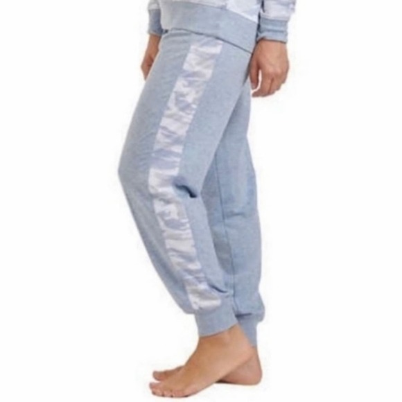 Splendid Blue Camo Joggers M - Picture 1 of 6